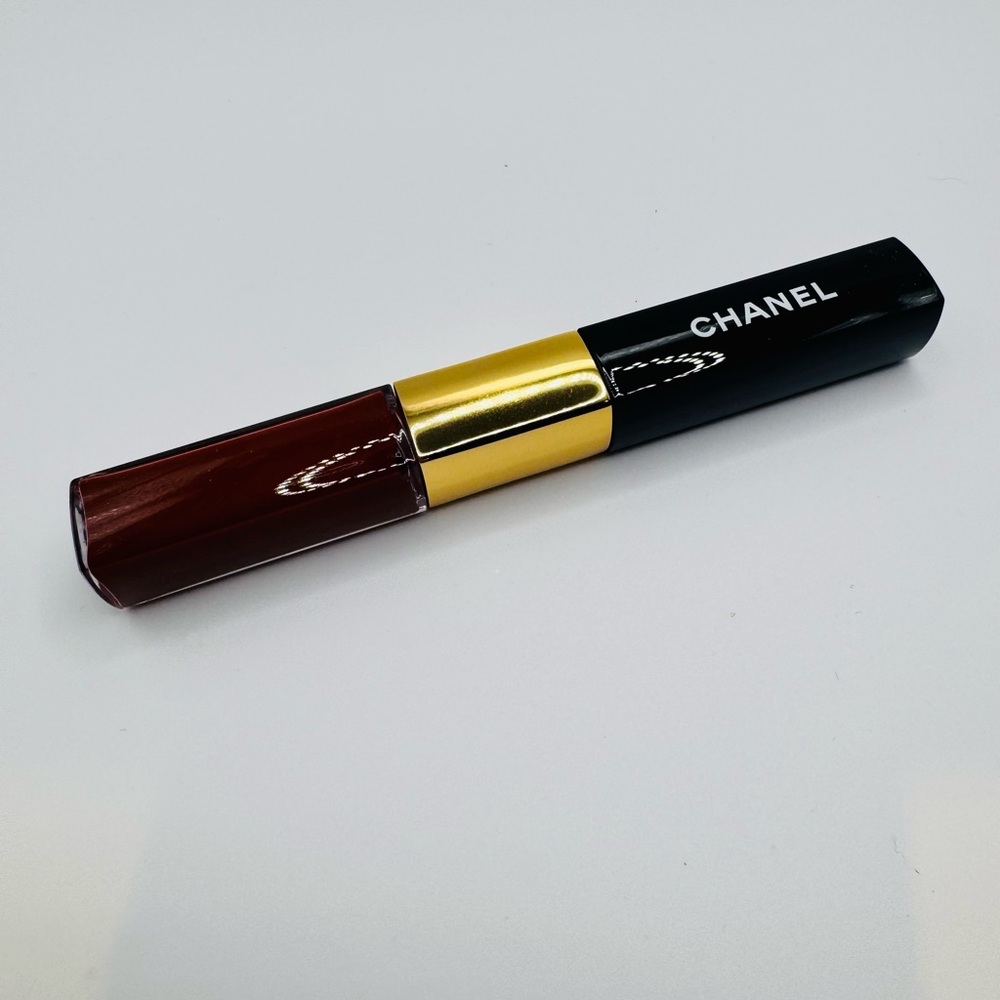 Chanel Le Rouge Duo Ultra Tenue 180 Passionate Red
